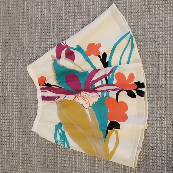 Club Monaco Dresses & Skirts - Club Monaco skirt